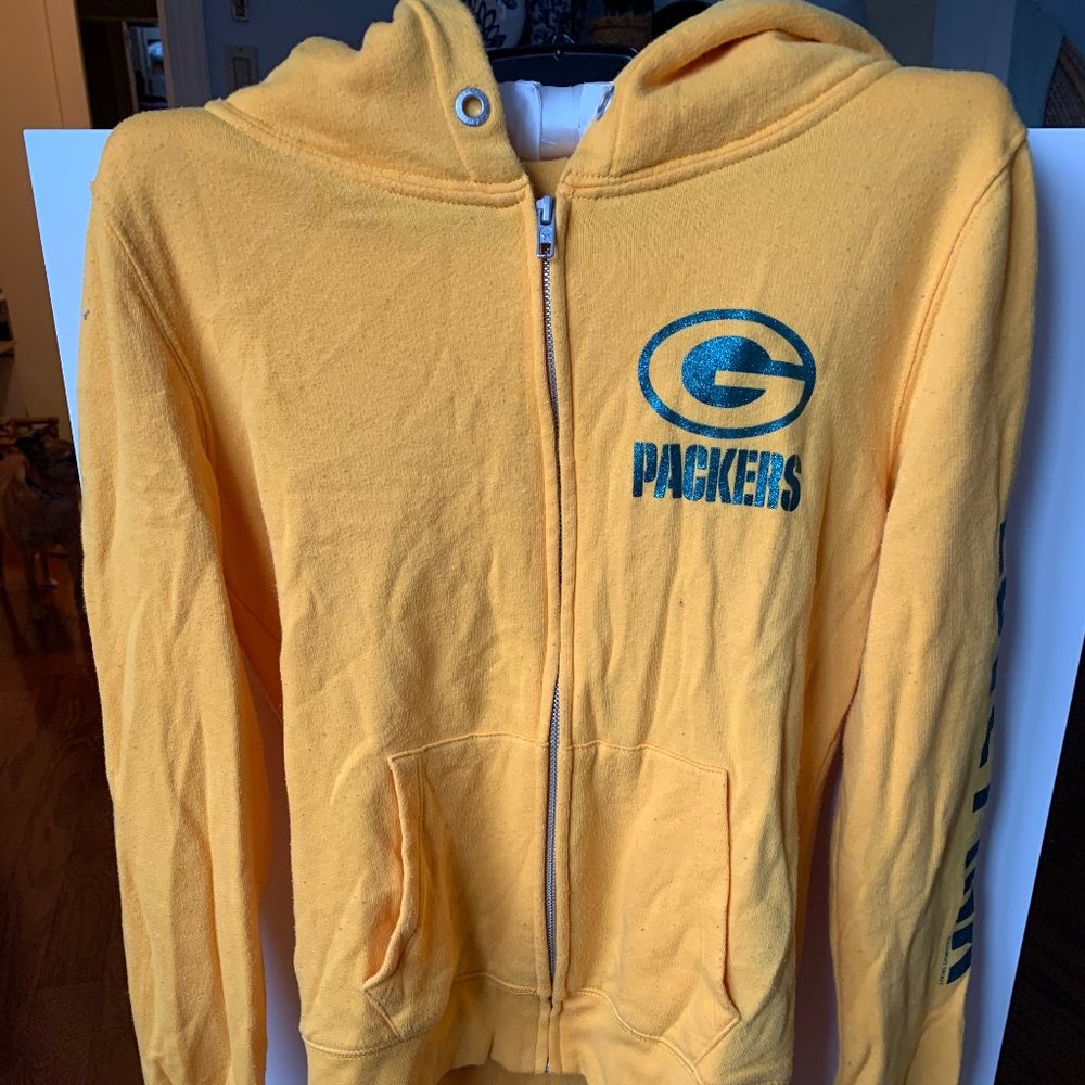 Packers zip up hoodie from Pink.